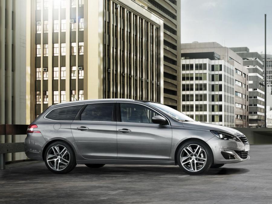  Peugeot 308 SW 2014 года  (фото 39 из 46)